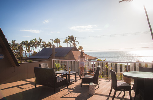 THE ROOFTOP LANAI THE ROOFTOP LANAI