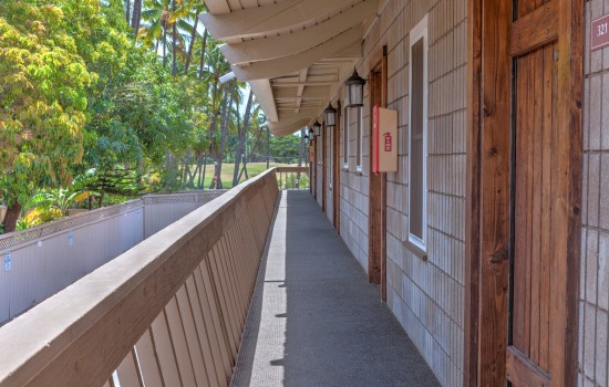 Welcome To Kohea Kai Hotel - Outdoor Walkway