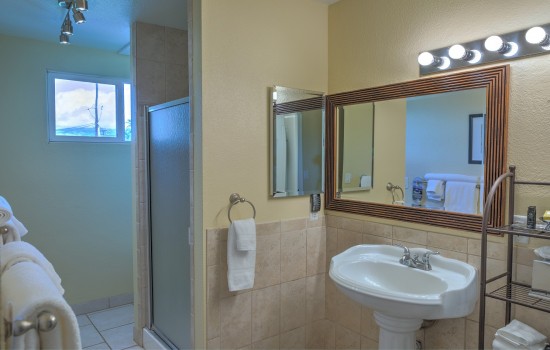 Welcome To Kohea Kai Hotel - Private Bathroom